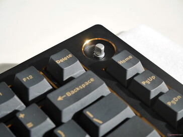 Teclado Tide 75, pomo desmontado