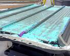 El paquete de baterías 4680 del Cybertruck (imagen: Munro Live/YT)