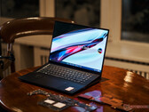 El Zenbook Pro 16X OLED ya no tiene pantalla 4K. (Fuente de la imagen: ASUS)