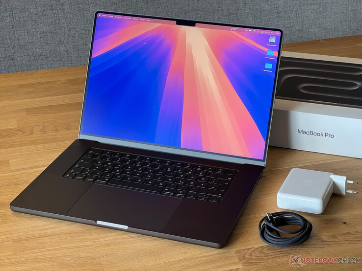El último MacBook Pro 16 para comparar. (Fuente de la imagen: Notebookcheck)