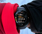 El Pixel Watch 2 es uno de los pocos smartwatches que ejecutan Wear OS 4 vainilla fuera de la caja. (Fuente de la imagen: Notebookcheck)