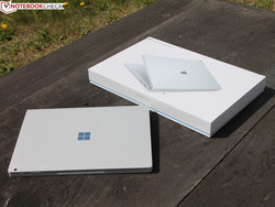 Surface Book con Base de alto rendimiento: más potente gracias a la GPU GeForce GTX 965M