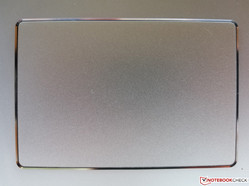El touchpad es comparativamente competente.