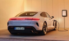 Porsche abandona la idea de incluir falsas palancas de cambio en su oferta de VE. (Fuente de la imagen: Porsche)