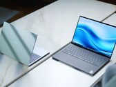 El nuevo Dell XPS 13 2026 pesa tan solo 1 kg (2,2 libras).