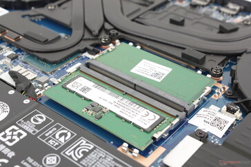 2 ranuras SODIMM accesibles