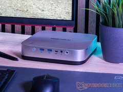 La opción más barata del Minisforum AI X1 Pro en China cuesta unos 535 dólares. En la imagen: el mini PC. (Fuente de la imagen: Notebookcheck)