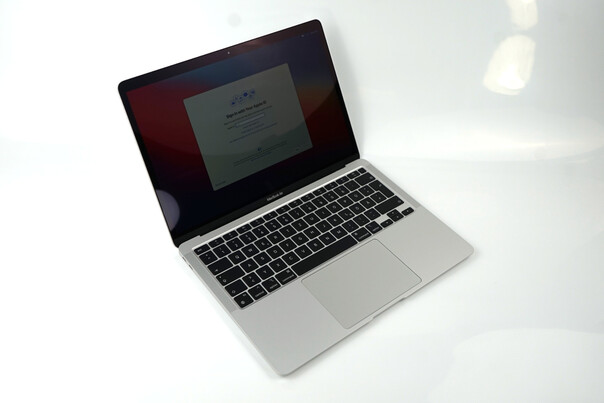 El MacBook Air basado en M1 celebrará su tercer cumpleaños el próximo mes de noviembre (Fuente de la imagen: Notebookcheck)