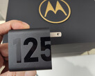 El próximo buque insignia de Motorola podría soportar una carga rápida de 125 W. (Fuente de la imagen: Chen Jin)