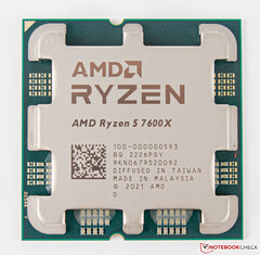 El Ryzen 5 7600X tiene 6 núcleos y 12 hilos. (Fuente: Notebookcheck)