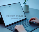 La Galaxy Tab S8 Ultra tendrá un tamaño cercano al de la Surface Book 15". (Fuente de la imagen: Demonix Leaks)
