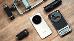 Importa el Vivo X300 Pro y el más compacto Vivo X300 con cámara Zeiss: Algunos minoristas ya están cotizando precios en euros para el modelo chino. (Fuente de la imagen: Weibo)