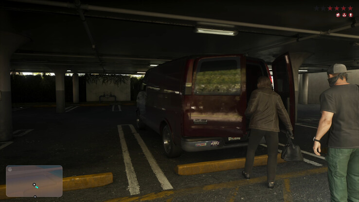 Aunque los reflejos RT de GTA 6 suelen ser de gran calidad, la menor resolución en comparación con la versión para PC da lugar, en ocasiones, a artefactos perceptibles.