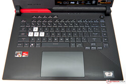 El teclado y el touchpad del Asus ROG Strix G15 G513QY