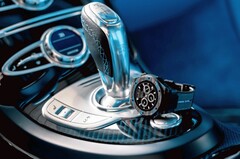 Reloj inteligente de lujo Bugatti Carbone de edición limitada (Fuente: Bugatti Smartwatches)