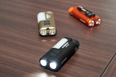 La UC3A de Acebeam en tres colores diferentes.