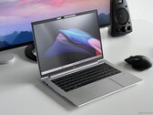 Análisis del HP EliteBook 845 G10: El portátil de negocios casi perfecto con AMD Zen4