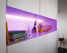 La Philips Hue Solo Lightstrip 5m parece ser más barata que la antigua Lightstrip Plus (arriba). (Fuente de la imagen: Philips Hue)