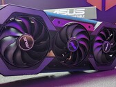 El concepto de tarjeta RTX 40 de ASUS se basa en una GPU RTX 4070. (Fuente: ASUS/Wccftech)
