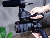 La Canon EOS C50 incluye un sensor de fotograma completo y funciones de vídeo en un cuerpo compacto. (Fuente de la imagen: Canon)