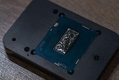 Se espera que el Intel i9-14900KS se lance el 14 de marzo, con un precio que rondará los 740 dólares. (Fuente: Pakhtunov vía Overclock.net)