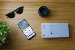 Los recientes smartphones Google Pixel ofrecen funciones de emergencia que podrían salvar vidas en algunos casos. (Fuente de la imagen: Luca - Unsplash)