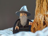 Una imagen que muestra una figurita LEGO de Gandalf. (Fuente de la imagen: aitoff - Pixabay)