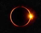 Una imagen que muestra un eclipse solar con un anillo de fuego.