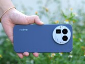 El Realme GT 8 Pro cuenta con un módulo de cámara Ricoh GR intercambiable, según se revela en imágenes prácticas, fotos de prensa y un vídeo promocional. (Fuente de la imagen: @feni_book)