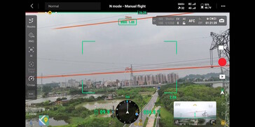 Aquí se detecta una línea de alta tensión. (Fuente de la imagen: DJI)