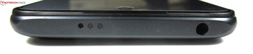 Parte superior: emisor de infrarrojos, conector de audio de 3,5 mm