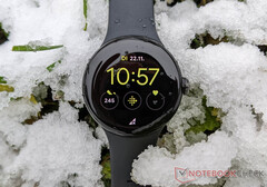 Google ha mantenido desactivado el sensor de SpO2 del Pixel Watch hasta ahora. (Fuente de la imagen: NotebookCheck)