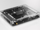 Qualcomm también ha mostrado el Snapdragon Dev Kit en un acabado transparente. (Fuente de la imagen: Qualcomm)