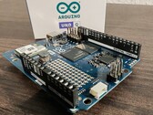 El Arduino UNO Q es básicamente un Raspberry Pi con genes Arduino (Fuente de la imagen: Notebookcheck)