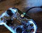 El gamepad para PC Bigbig Won Rainbow tiene una increíble aplicación para smartphones que nos gustaría que Sony y Microsoft pudieran implementar