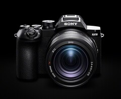 La Sony RX10 V cuenta con un zoom óptico de 25x.