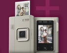 La cámara instantánea híbrida Fujifilm Instax LiPlay+ puede imprimir collages fotográficos utilizando imágenes tomadas con sus cámaras frontal y trasera. (Fuente de la imagen: Fujifilm)