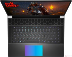 En revisión: Dell Alienware x16 R2 P120F