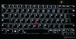 Teclado retroiluminado con dos niveles de brillo