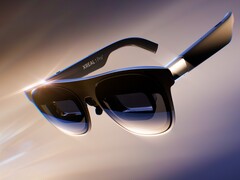 Las gafas de RA Xreal 1 Pro+ ofrecen imágenes HDR de 1.200 nits al conectarse a portátiles, teléfonos y consolas de videojuegos.