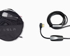 Tesla deja de vender sus coches eléctricos con un cable de carga "derrochador" mientras Elon Musk aconseja comprar conectores de pared en su lugar