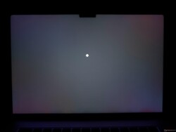 Apenas hay sangrado de retroiluminación