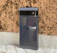 El sucesor del Pixel 6a llegará con una mejora de pantalla muy necesaria. (Fuente: Money Control)