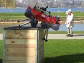 Investigadores de la ETH Zürich desarrollan módulos de última generación que permiten al robot ANYmal D desplazarse por terrenos y obstáculos complejos. (Fuente: ETH Zürich en YouTube)