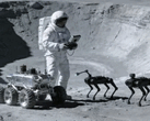 Los ingenieros chinos consideran que los perros robóticos en la Luna podrían ayudar a los astronautas.
