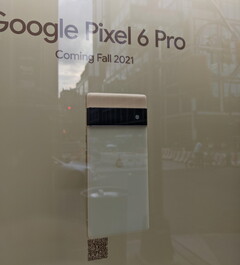 El Pixel 6 Pro en carne y hueso, 'Coming Fall 2021'. (Fuente de la imagen: u/ThisGuyRightHer3)