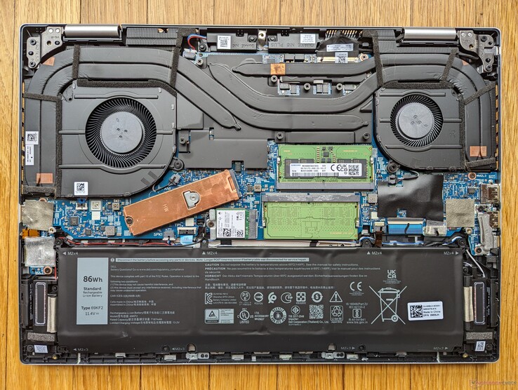 Inspiron 16 Plus 7630 para comparar