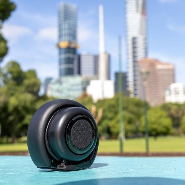 El TDM Neo en modo altavoz.