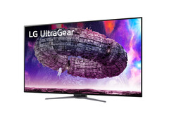 El UltraGear 48GQ900 es tan caro como el LG C2 (OLED48C26LB). (Fuente de la imagen: LG)