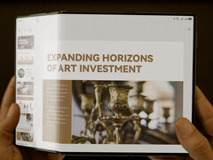 El Huawei Mate XT, en la imagen, debería encontrarse este año con una alternativa de Samsung. (Fuente de la imagen: Huawei)